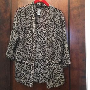 Polyester sheer twin blouse set. Size xs